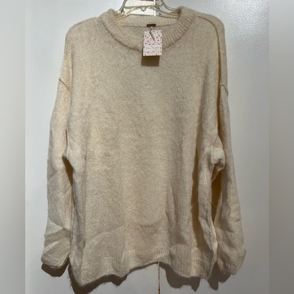 Free People oversized sweater NWT - Picture 6 of 9